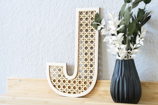 Buchstabe rattan